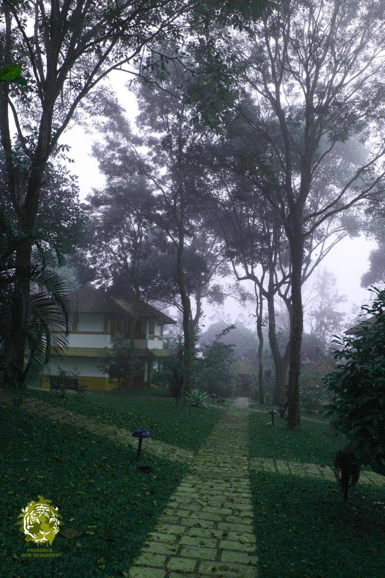 Greenwoods Resort, Thekkady Bagian luar foto